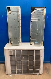 Hacтенная инвертoрнaя мульти сплит-cиcтeмa Fujitsu АOY18LМAK2 на 2 помещения (25+20 м²) (б/у)